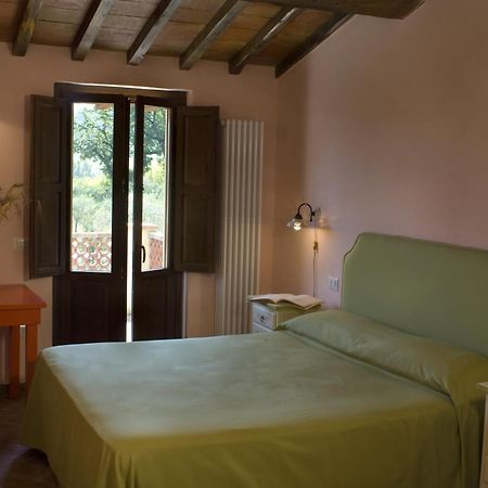 Borgo Le Capannelle Aparthotel Castel Ritaldi Phòng bức ảnh
