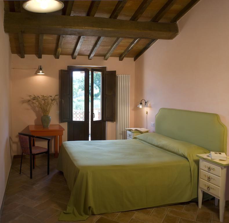 Borgo Le Capannelle Aparthotel Castel Ritaldi Phòng bức ảnh