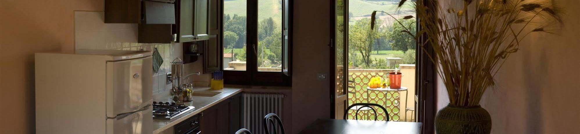 Borgo Le Capannelle Aparthotel Castel Ritaldi Ngoại thất bức ảnh